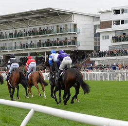 Bet365 Wetherby Charlie Hall Chase Meeting Preview