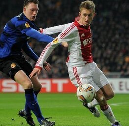 United head for European League glory or will Ajax clean up?
